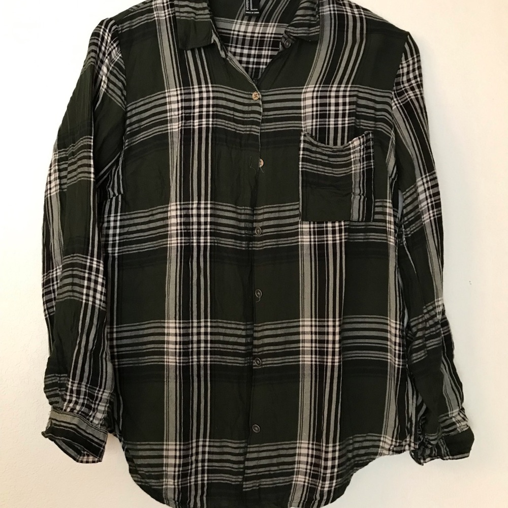 Forever 21 green plaid medium blouse